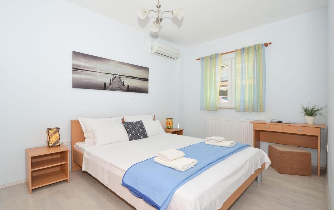 Apartments Santo Trogir - Okrug Gornji Zewnętrze zdjęcie